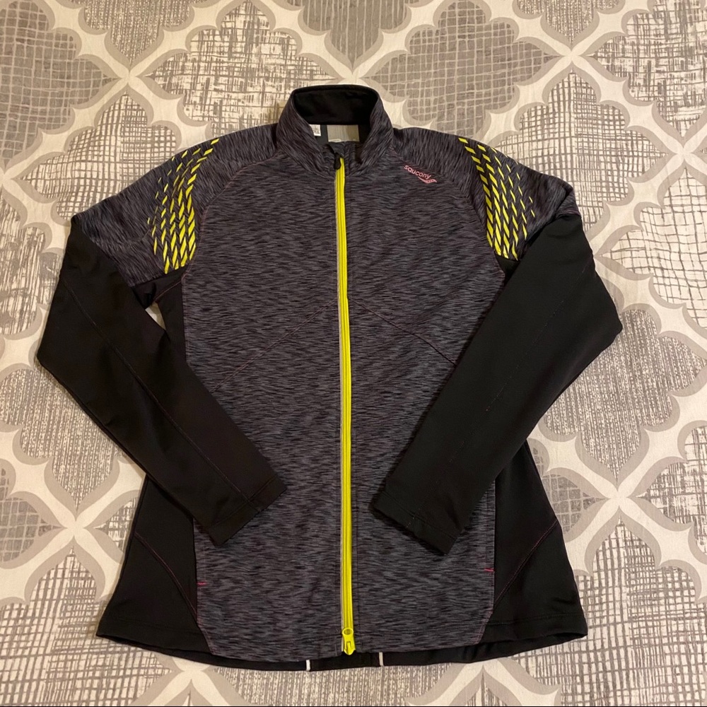 🦄3for$20•Saucony Zip Athletic Jacket